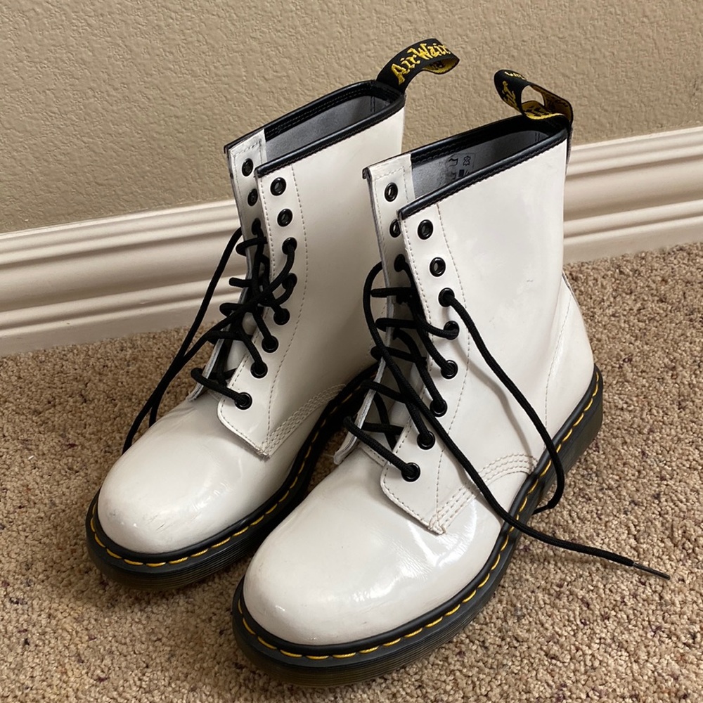 White dr martens